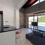 Guemuesluek Uemit Villa *